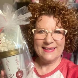 Meet your Posher, Terri